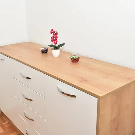 Planinski Raj Apartman *
