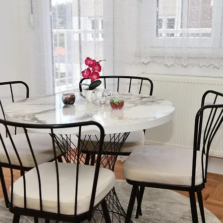 Planinski Raj Apartman *